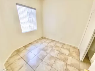 Photo #4: 2294496 Listing 