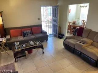 Photo #5: 2294512 Listing