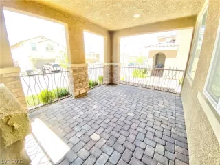 Photo #1: 2294520 Listing 