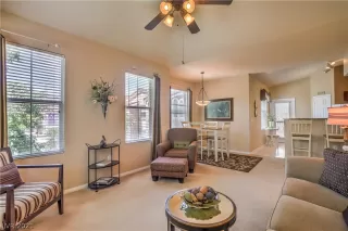 Photo #2: 2294530 Listing