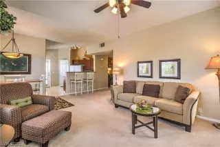 Photo #3: 2294530 Listing