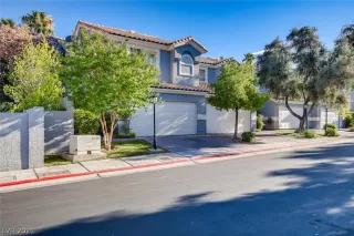 Photo #2: 2294536 Listing