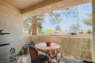 Photo #4: 2294555 Listing