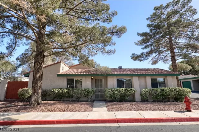 MLS: 2294557 Condo For Sale