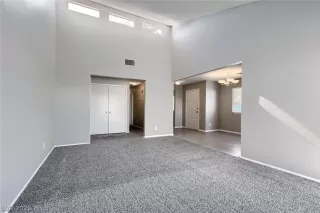 Photo #6: 2294557 Listing 