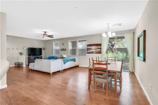 Photo #5: 2294571 Listing 