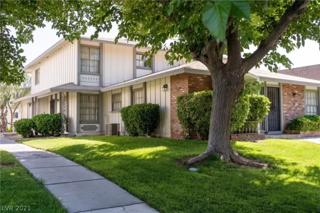 MLS: 2294578 Condo For Sale