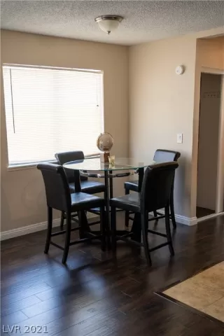 Photo #3: 2294578 Listing 