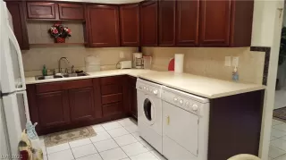 Photo #2: 2294605 Listing 