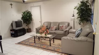 Photo #5: 2294605 Listing 