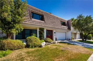 Photo #1: 2294633 Listing