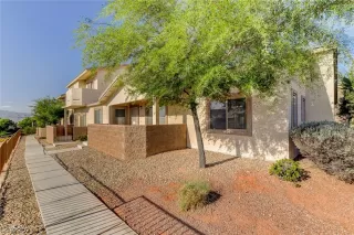 Photo #1: 2294641 Listing 