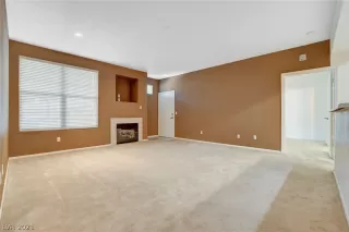 Photo #4: 2294657 Listing 