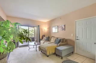 Photo #5: 2294662 Listing