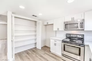 Photo #1: 2294671 Listing