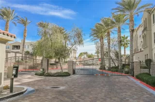 Photo #1: 2294673 Listing 