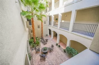 Photo #5: 2294673 Listing 