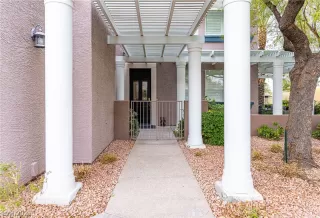 Photo #1: 2294674 Listing 