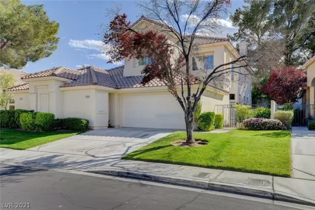 MLS: 2294686 Condo For Sale