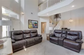 Photo #5: 2294686 Listing 