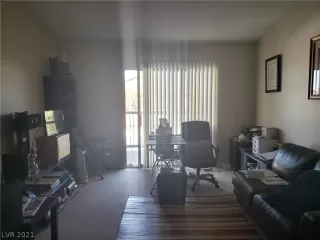 Photo #5: 2294693 Listing