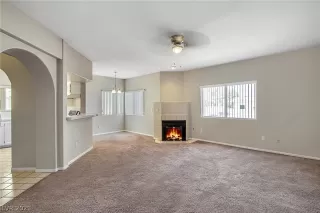 Photo #6: 2294722 Listing