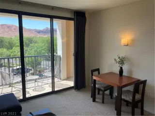 Photo #3: 2294735 Listing