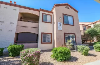 Photo #1: 2294742 Listing