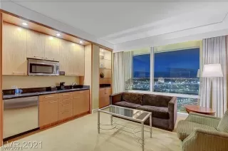 Photo #3: 2294746 Listing 