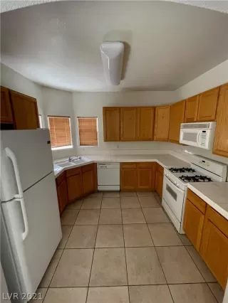 Photo #1: 2294750 Listing 