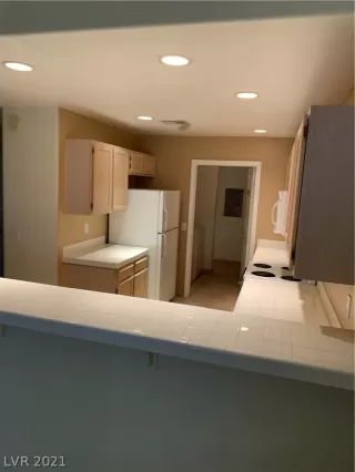 Photo #1: 2294766 Listing 