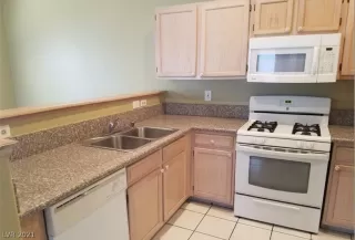 Photo #1: 2294773 Listing