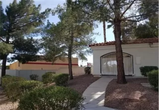 Photo #3: 2294773 Listing