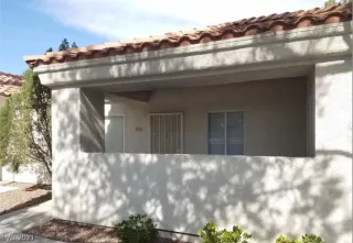 Photo #4: 2294773 Listing