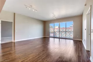 Photo #1: 2294778 Listing 