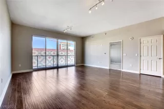 Photo #2: 2294778 Listing 