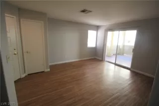 Photo #2: 2294787 Listing 