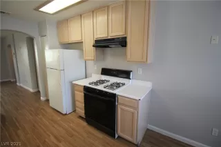 Photo #6: 2294787 Listing 