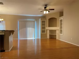 Photo #1: 2294798 Listing 