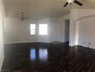 Photo #2: 2294811 Listing 