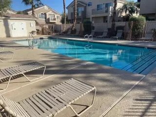 Photo #2: 2294825 Listing