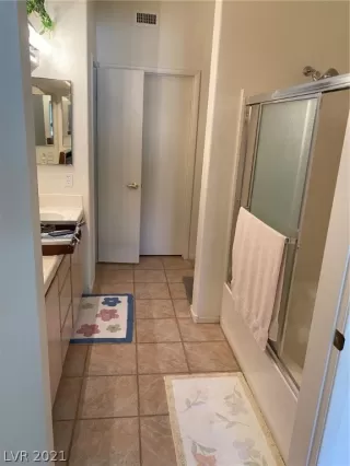 Photo #6: 2294828 Listing 