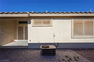 Photo #4: 2294865 Listing 