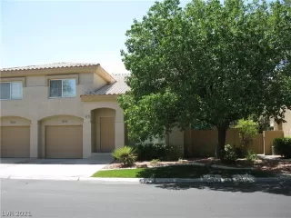 Photo #1: 2294884 Listing