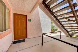 Photo #2: 2294896 Listing