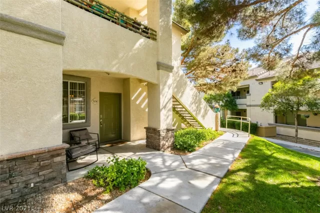 MLS: 2294935 Condo For Sale