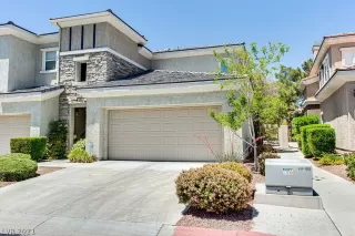 Photo #3: 2294957 Listing