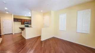 Photo #1: 2294958 Listing 