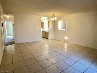 Photo #4: 2294987 Listing