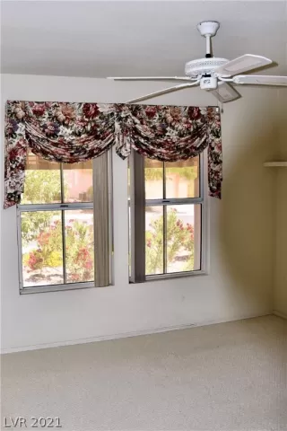 Photo #5: 2294993 Listing